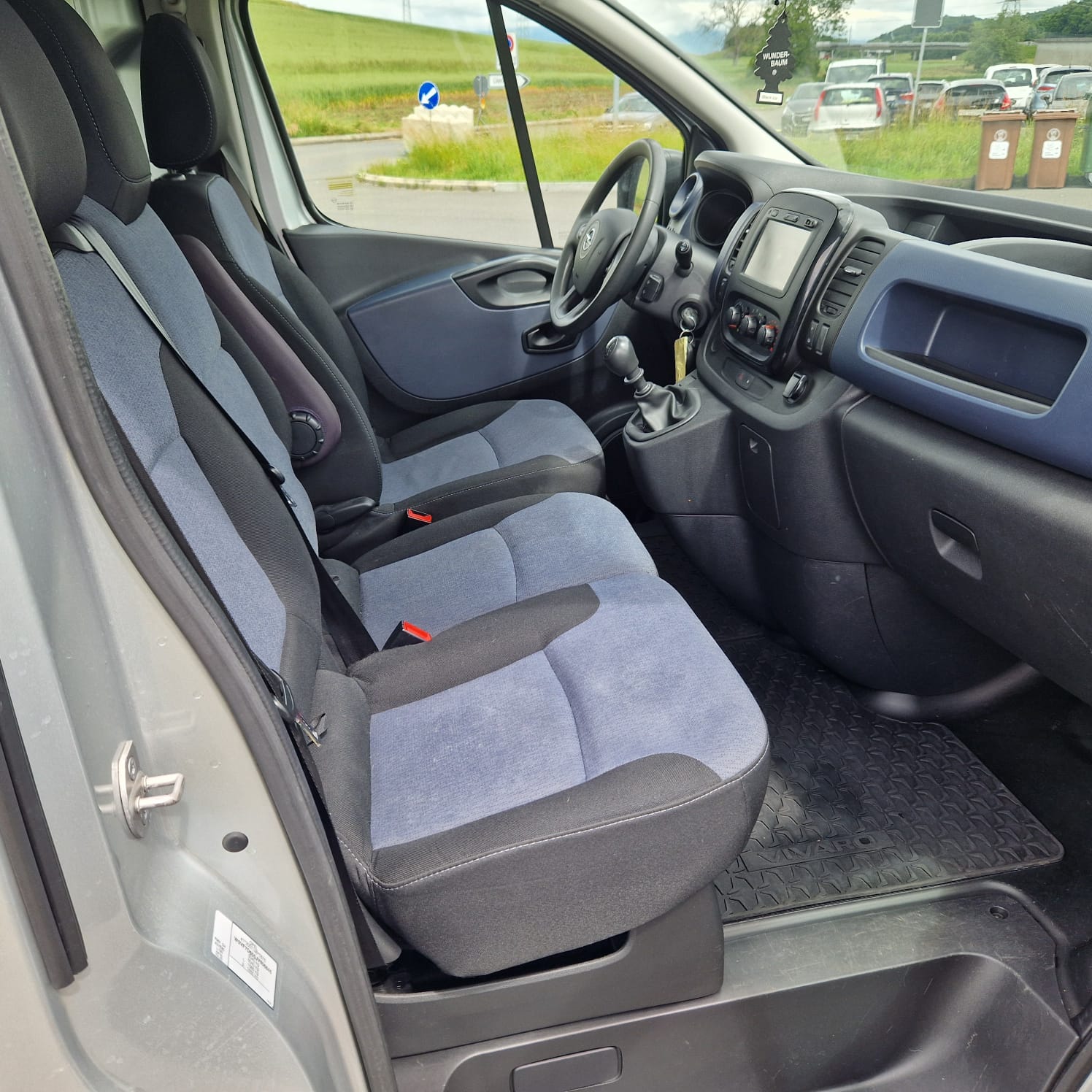 OPEL Vivaro 1.6 BiTurbo CDTI ecoFLEX 2.9t L2H1-image-29