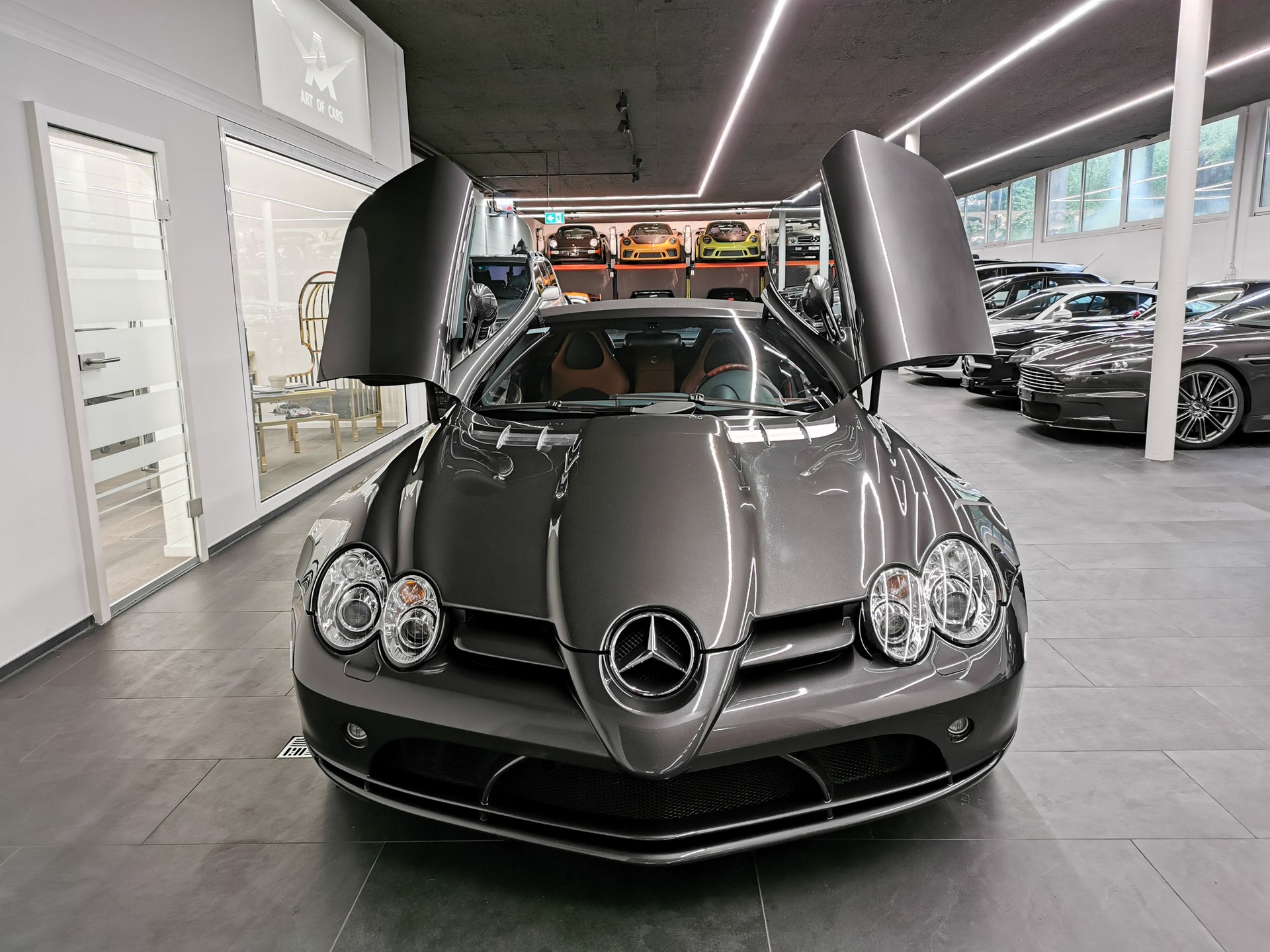 MERCEDES-BENZ McLaren Roadster-image-10