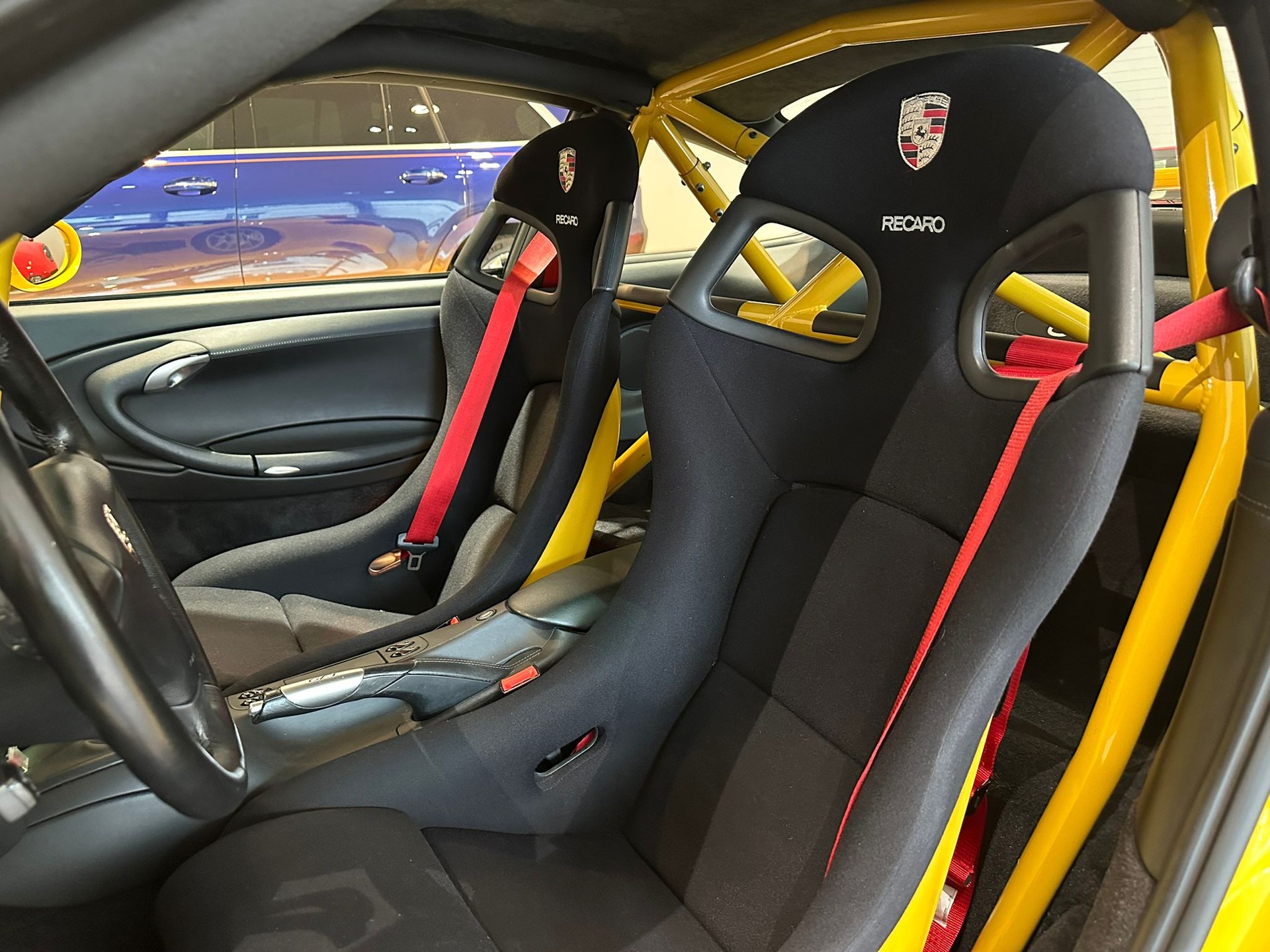 PORSCHE 911 GT3 CS-image-7