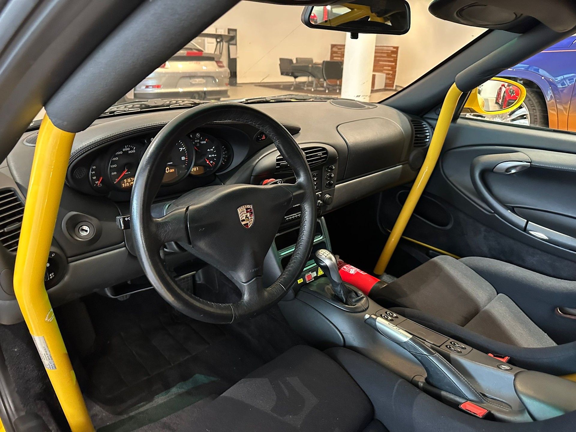 PORSCHE 911 GT3 CS-image-5
