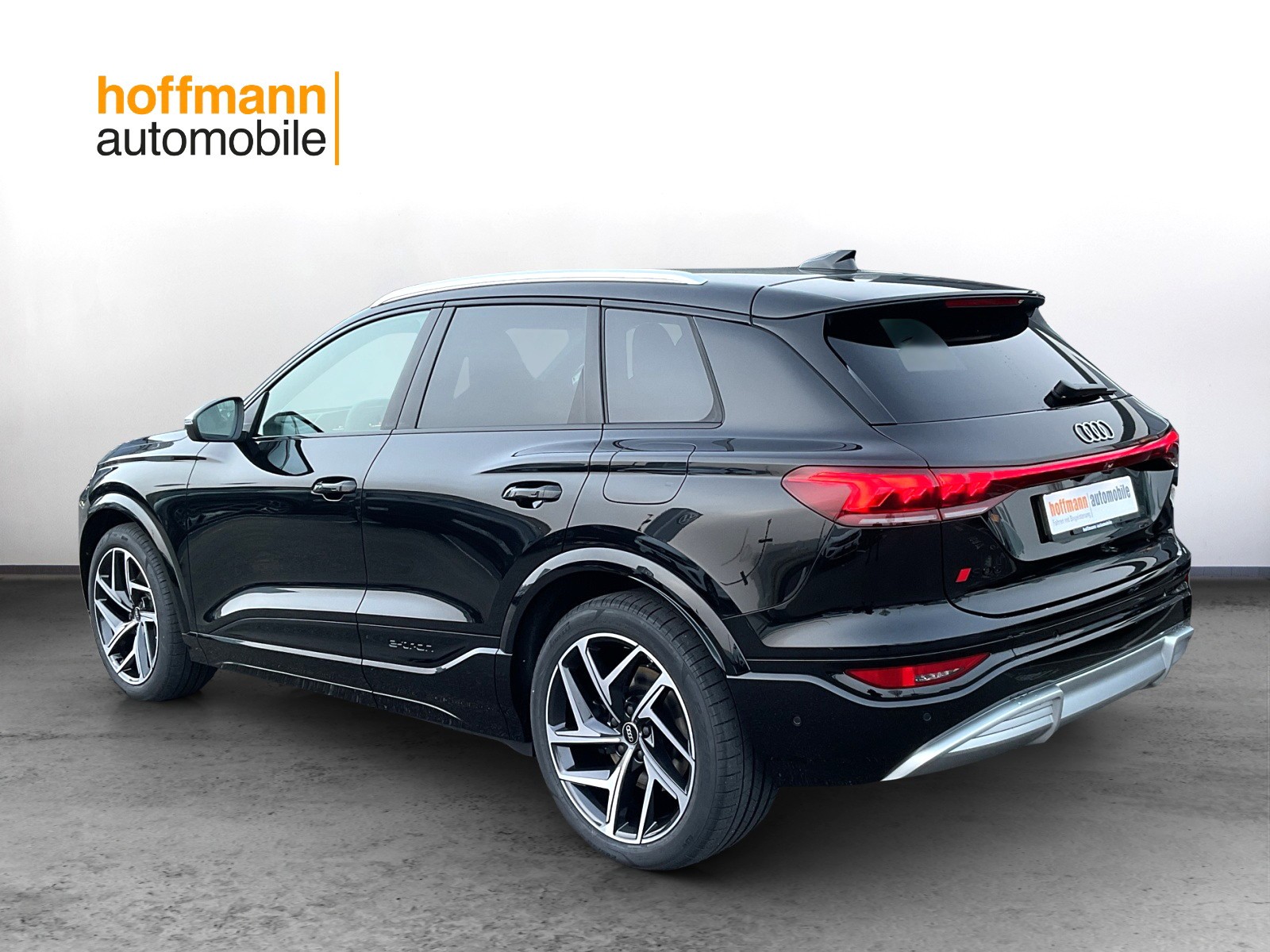AUDI SQ6 e-tron quattro-image-5