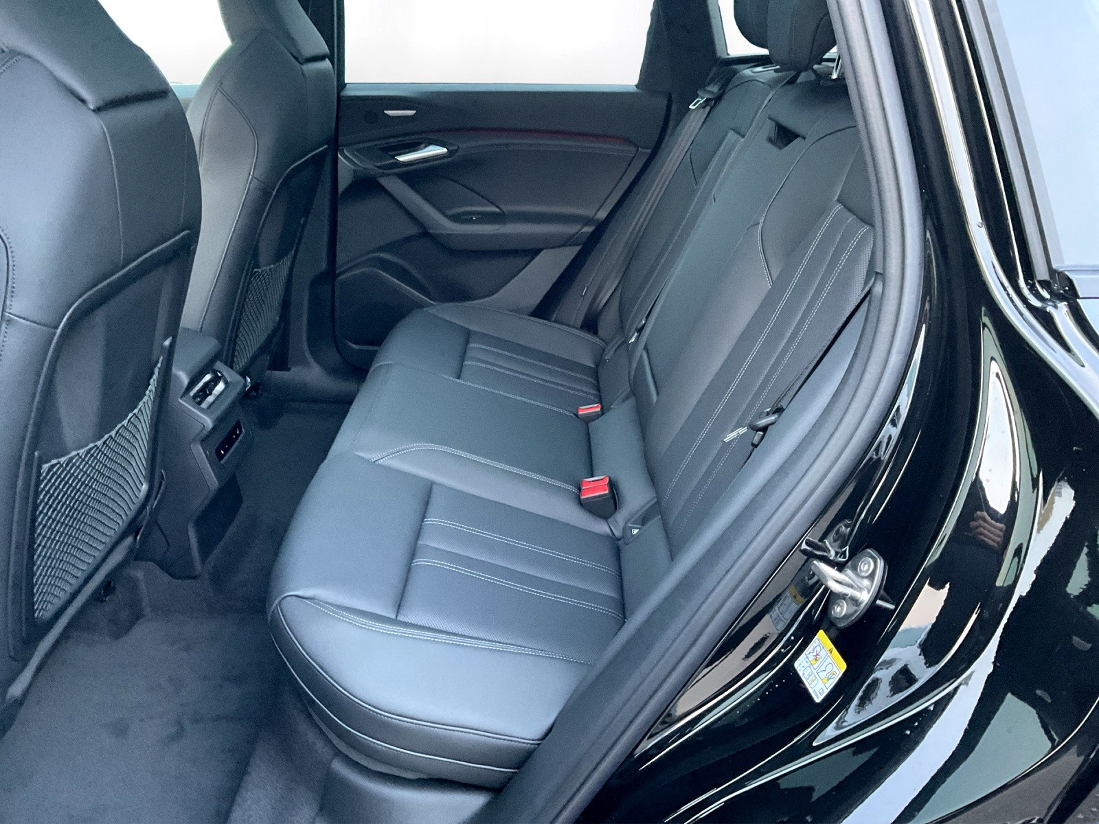 AUDI SQ6 e-tron quattro-image-11