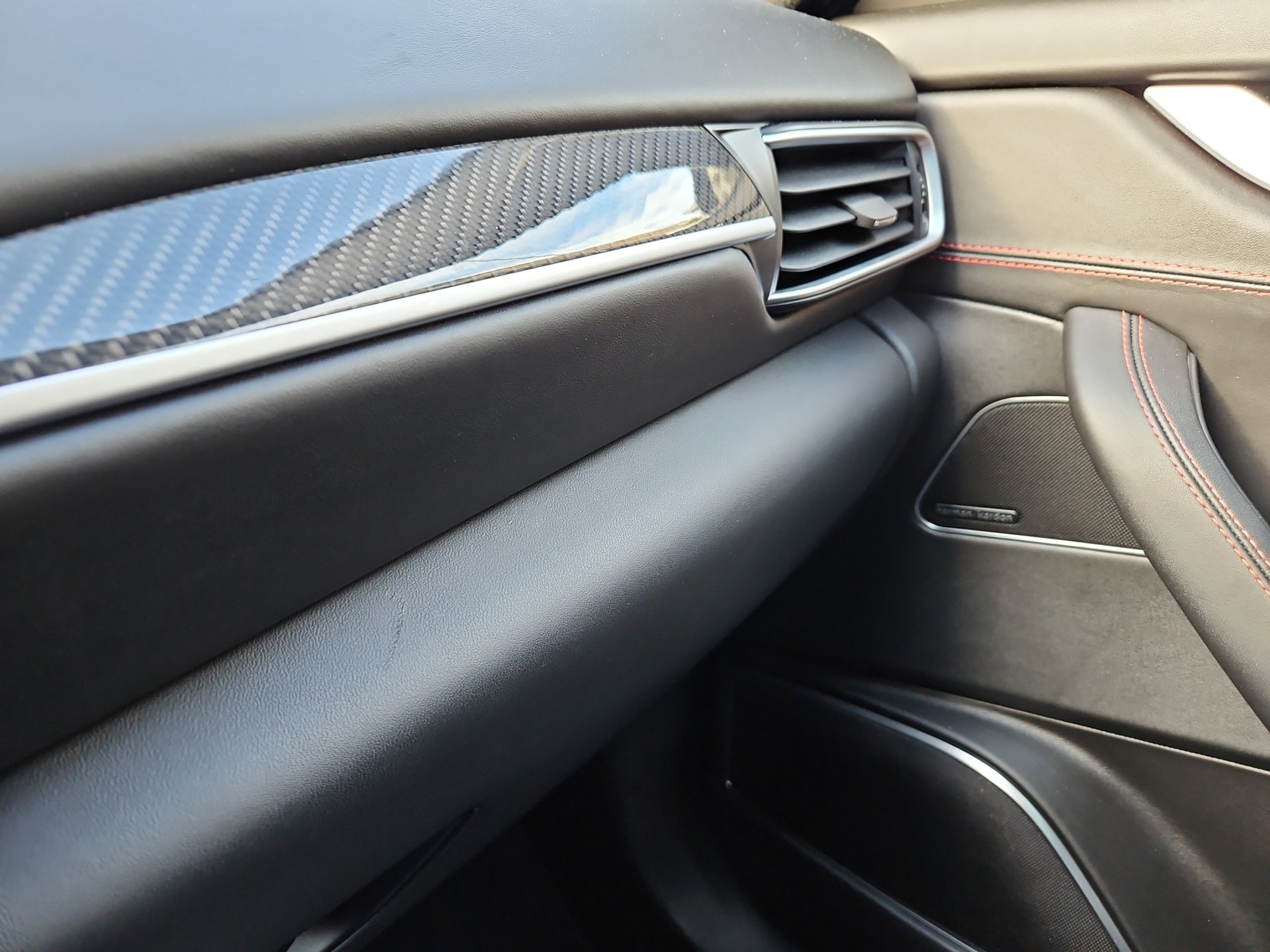 MASERATI Levante S 3.0 V6 GranSport-image-16