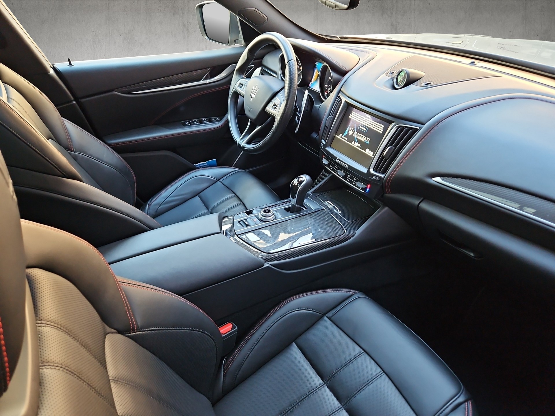 MASERATI Levante S 3.0 V6 GranSport-image-19