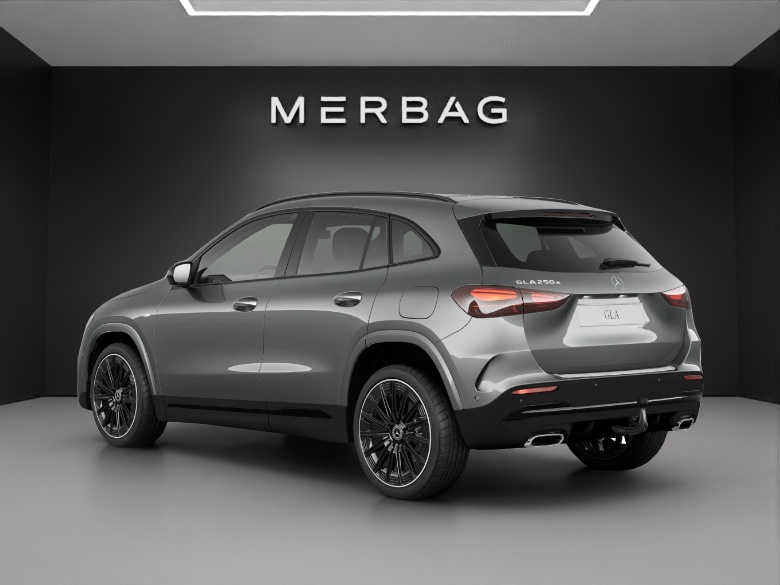 MERCEDES-BENZ GLA 250 e EQ Star 8G-DCT-image-2