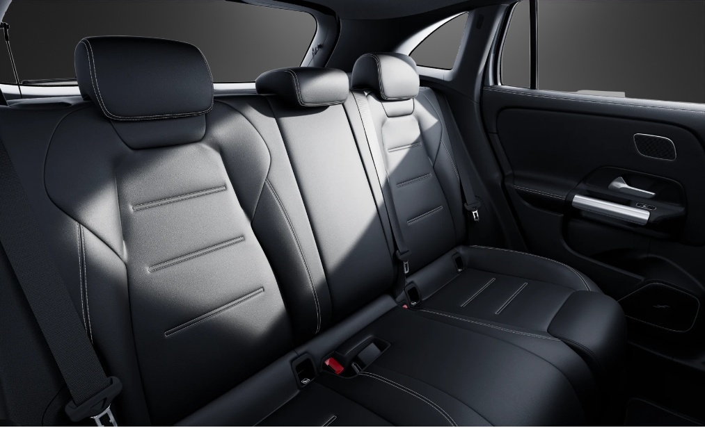 MERCEDES-BENZ GLA 250 e EQ Star 8G-DCT-image-6