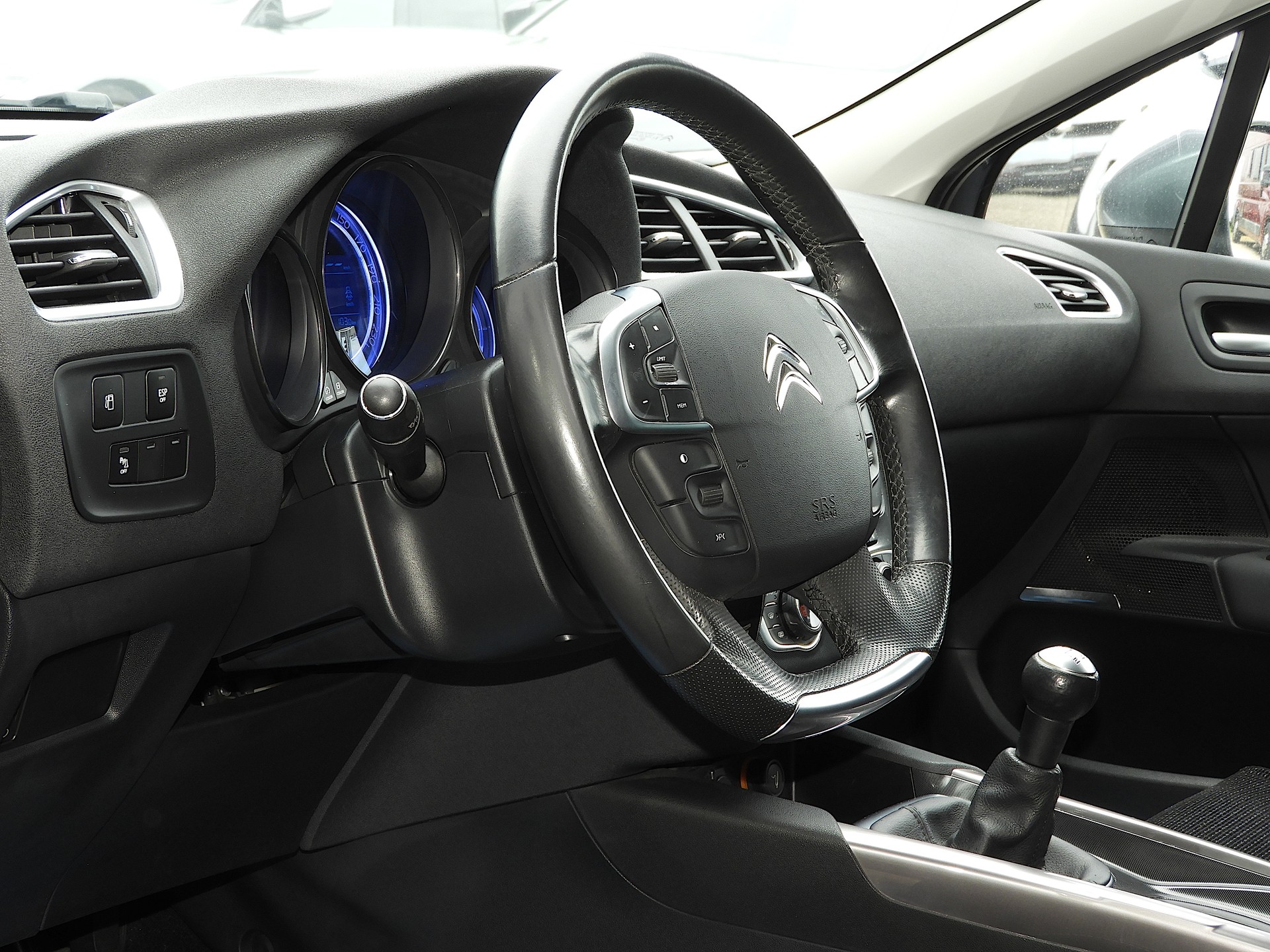 CITROEN C4 Berline 1.6 VTi Exclusive I CH FZ I MFK + Service 30.04.2025 I Sitzmassage 2x I Bluetooth I Tempomat I 8-fach-image-8