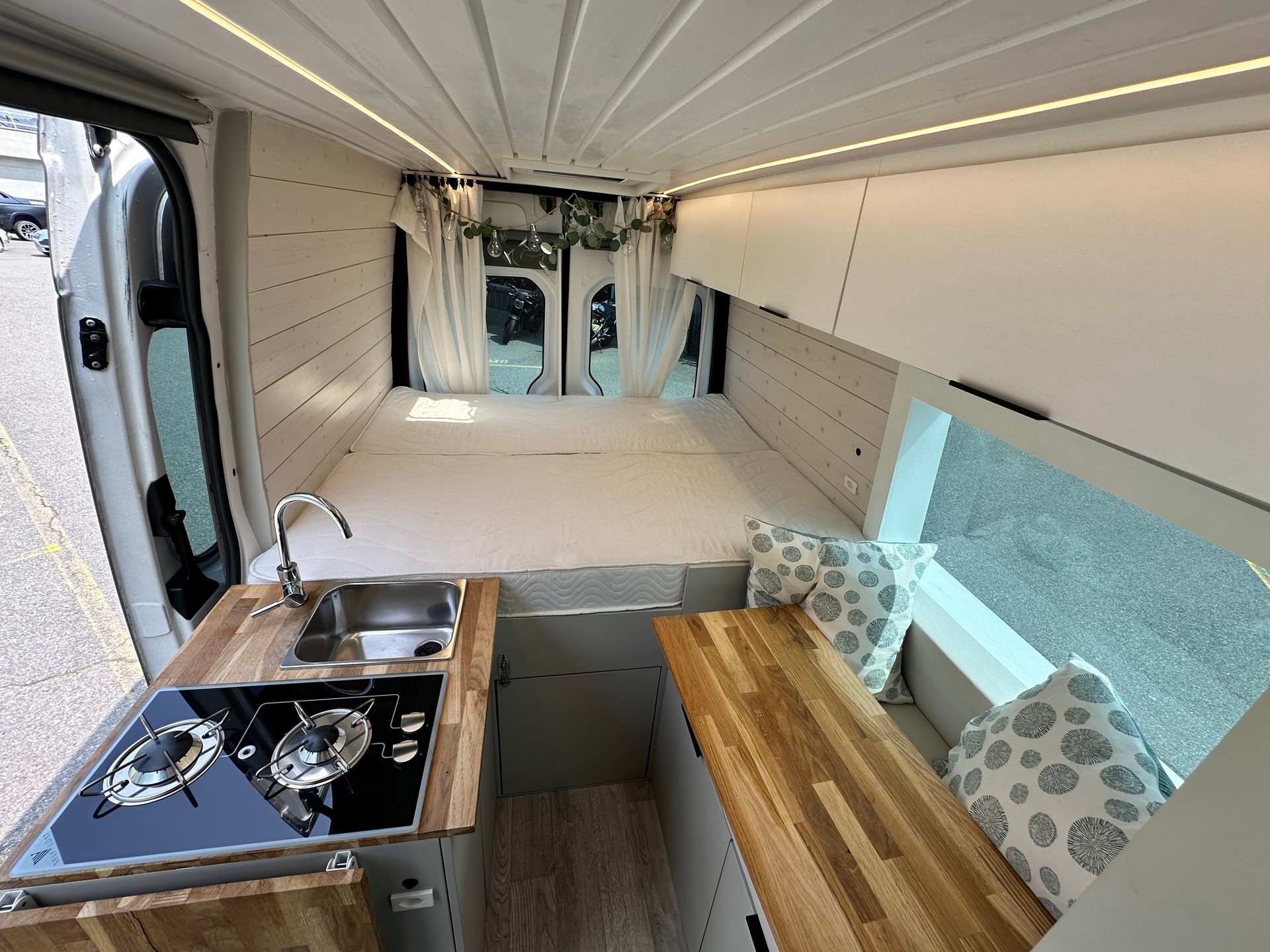 MERCEDES-BENZ SPRINTER 211 CDi-image-15