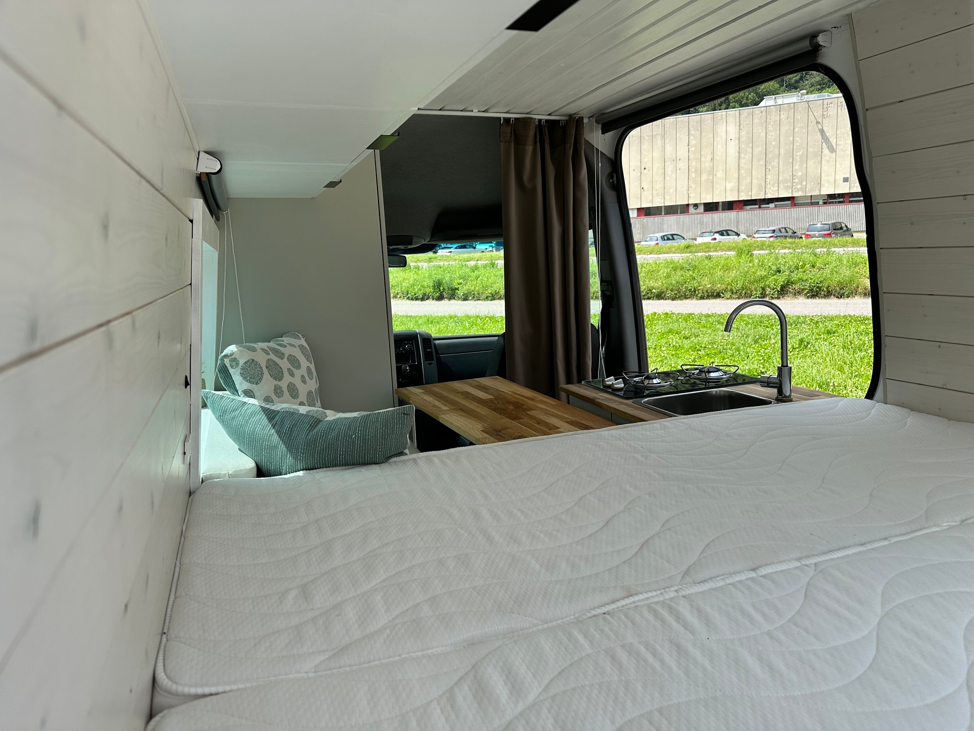 MERCEDES-BENZ SPRINTER 211 CDi-image-11