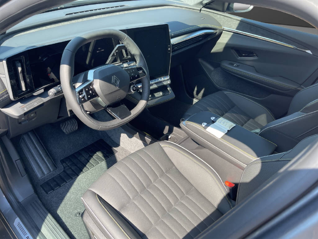 RENAULT SCENIC E-TECH ELECTRIC iconic 220 PS Long Range-image-7