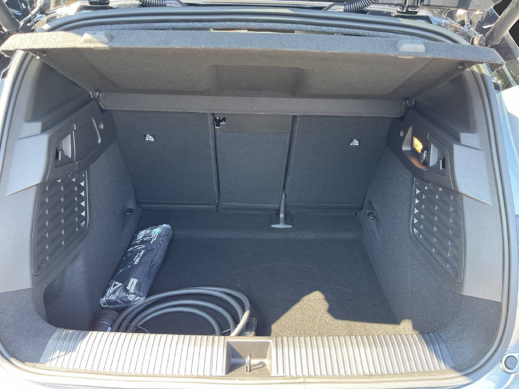 RENAULT SCENIC E-TECH ELECTRIC iconic 220 PS Long Range-image-9