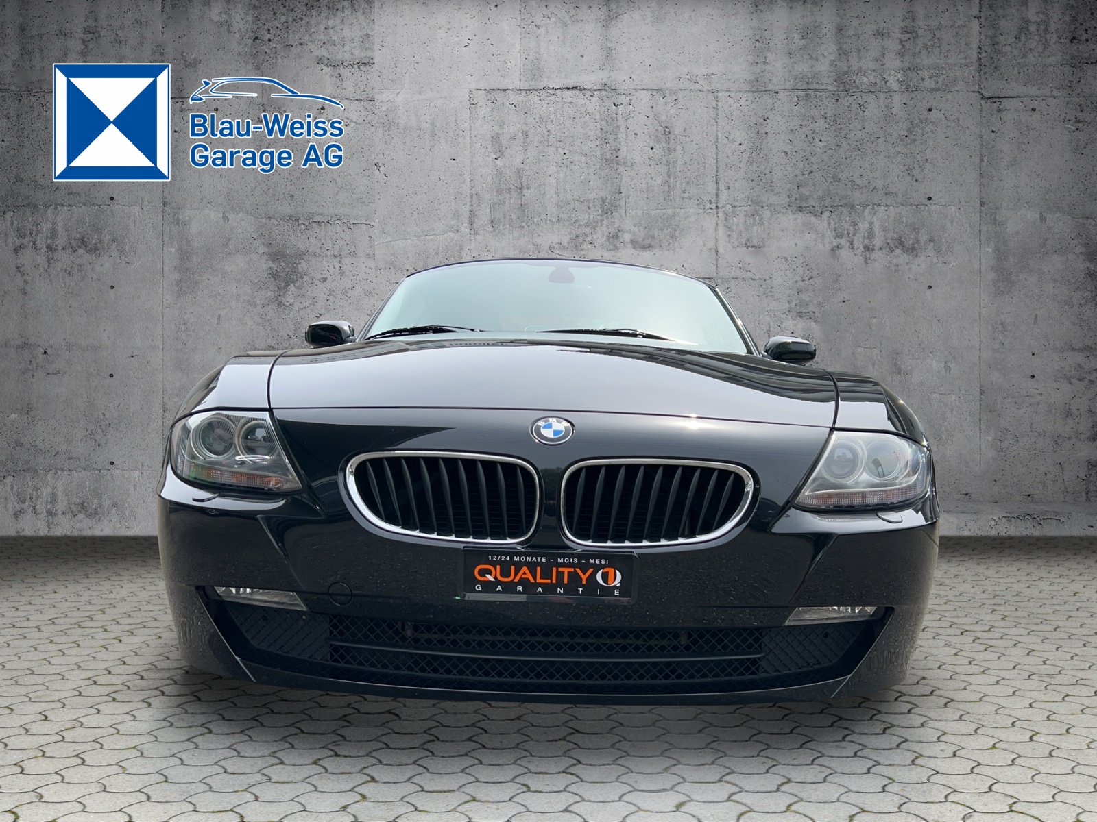 BMW Z4 3.0si Coupé-image-1