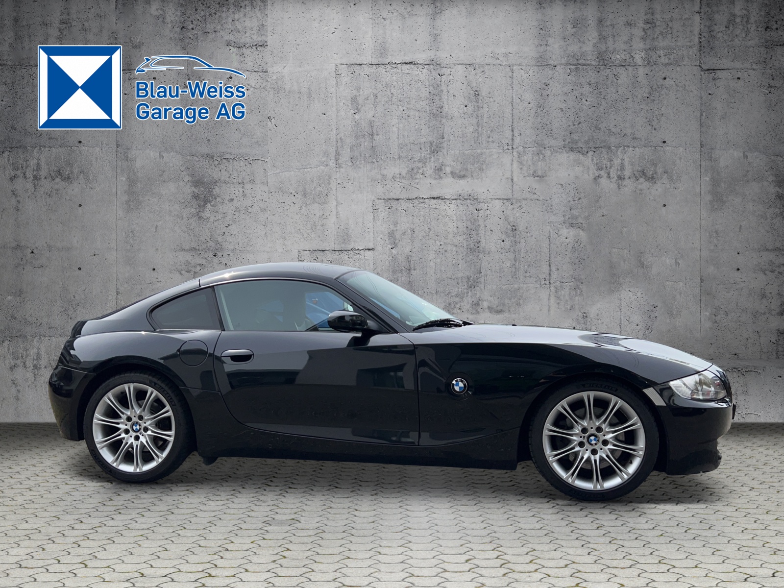 BMW Z4 3.0si Coupé-image-3