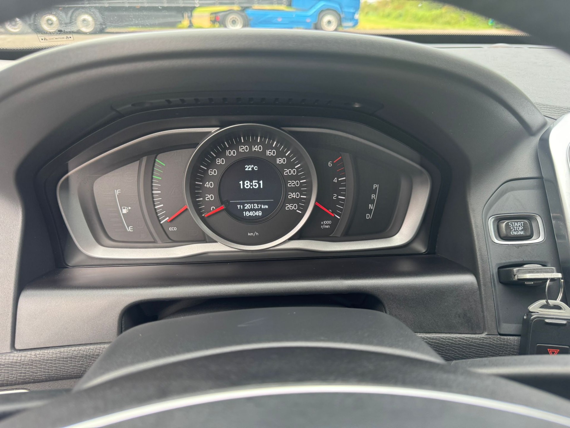 VOLVO XC60 D4 Kinetic Geartronic-image-19