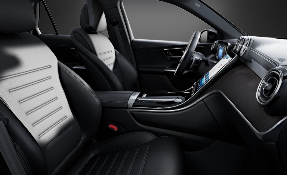 MERCEDES-BENZ GLC 450d 4Matic 9G-Tronic-image-9