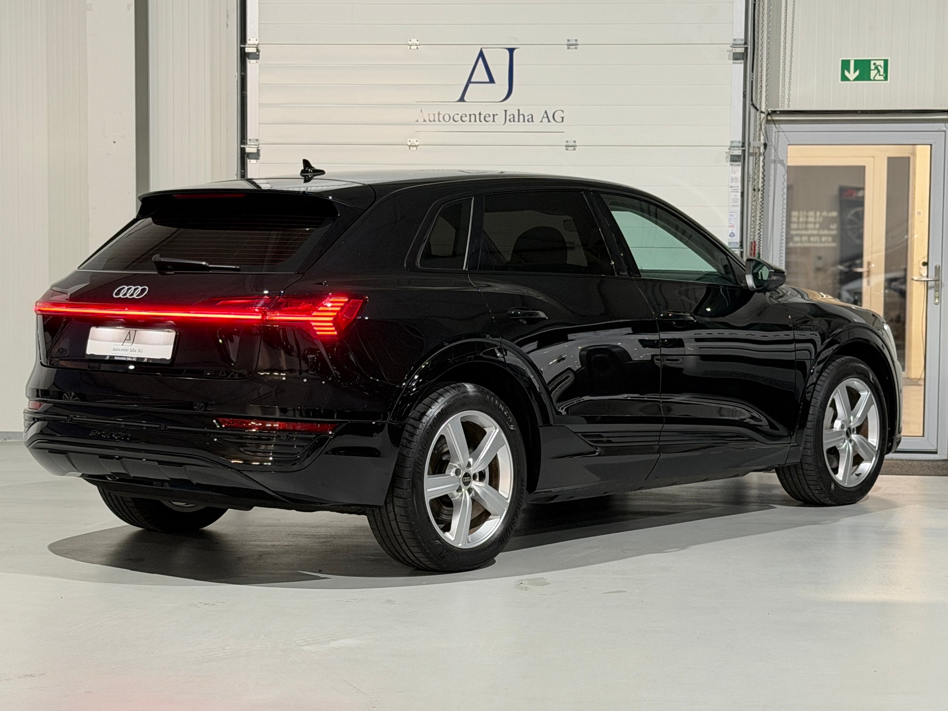 AUDI Q8 55 e-tron advanced quattro CH-Fahrzeug inkl. Werksgarantie-image-6