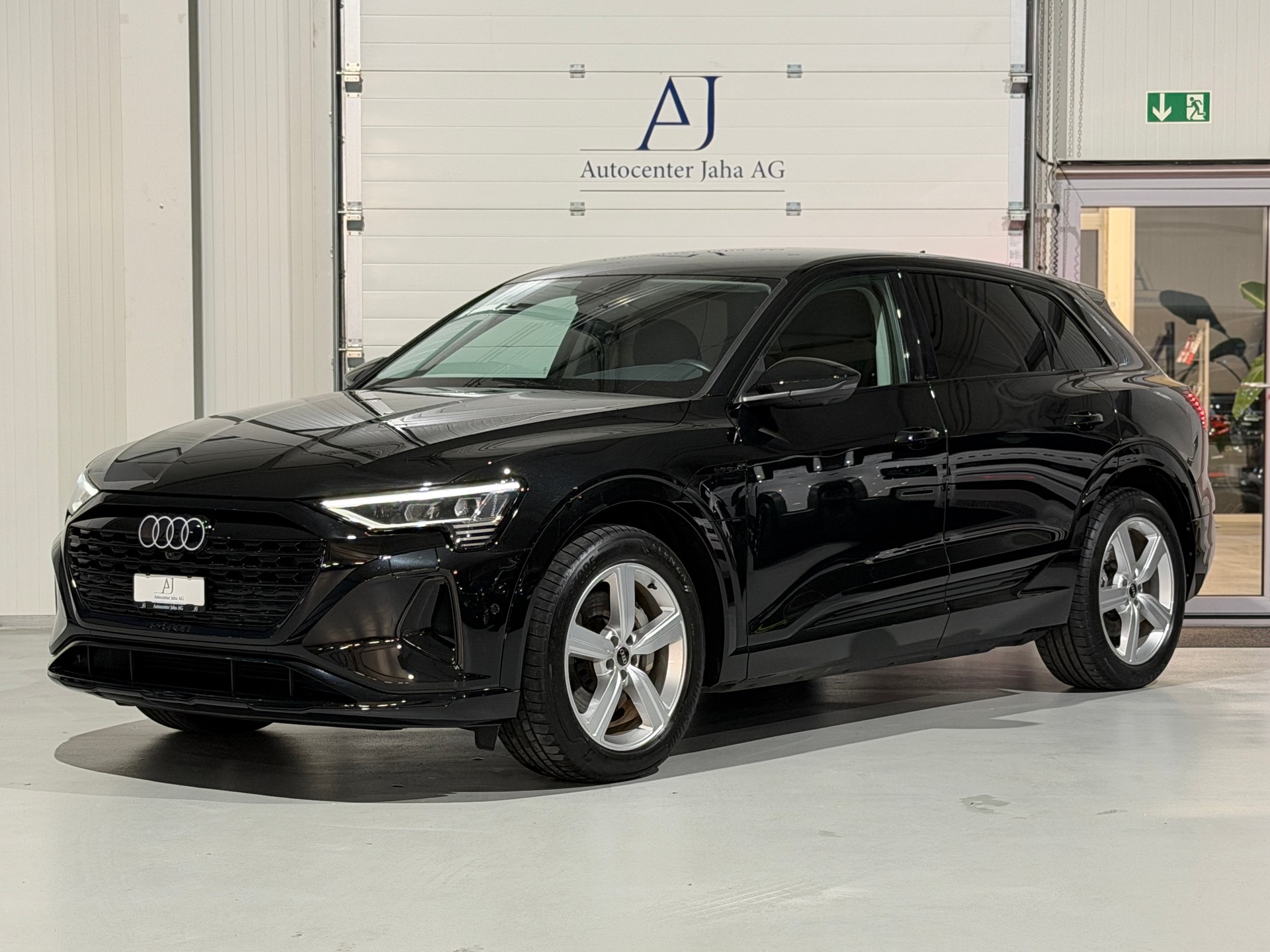 AUDI Q8 55 e-tron advanced quattro CH-Fahrzeug inkl. Werksgarantie-image-4