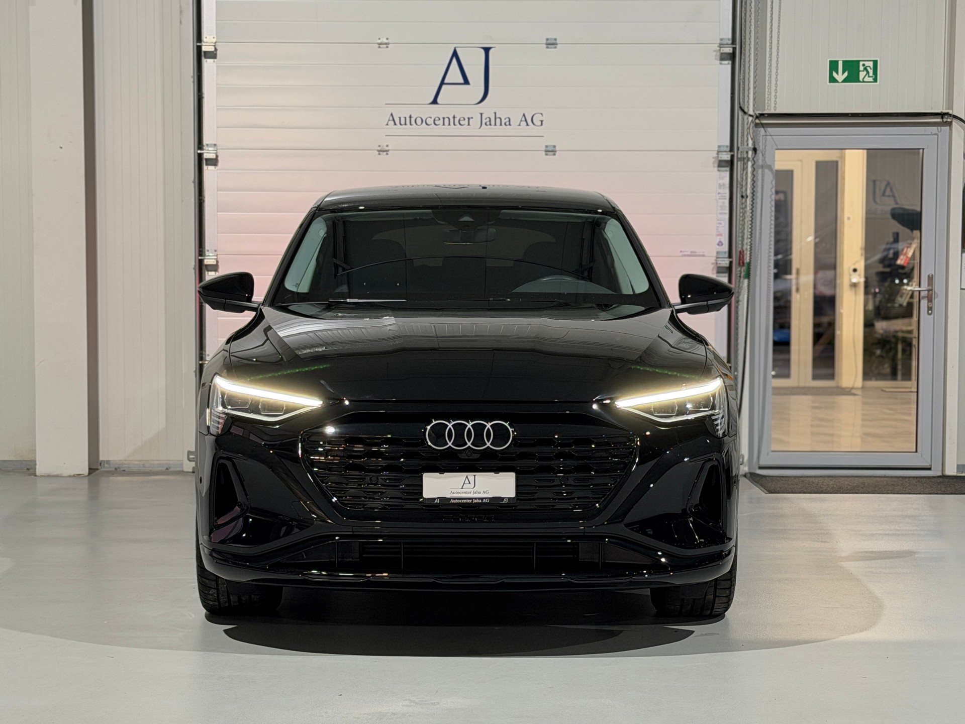 AUDI Q8 55 e-tron advanced quattro CH-Fahrzeug inkl. Werksgarantie-image-2