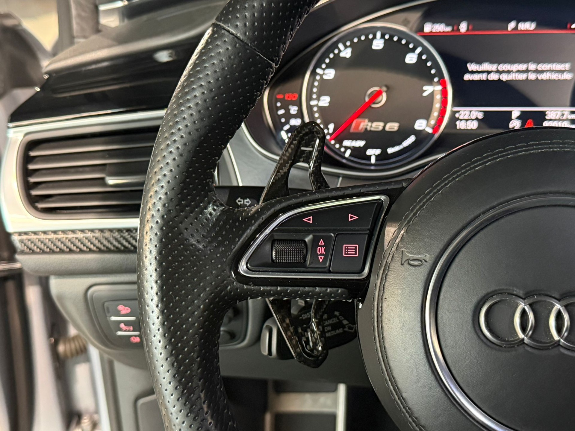 AUDI RS6 Avant 4.0 TFSI V8 performance quattro-image-9