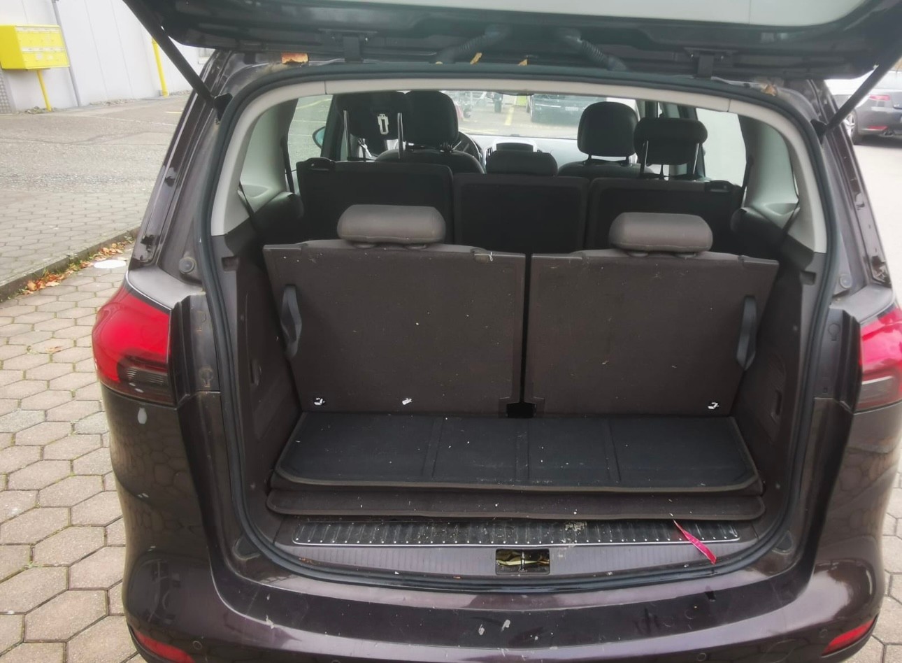 OPEL Zafira Tourer 1.4i 16V Cosmo-image-4