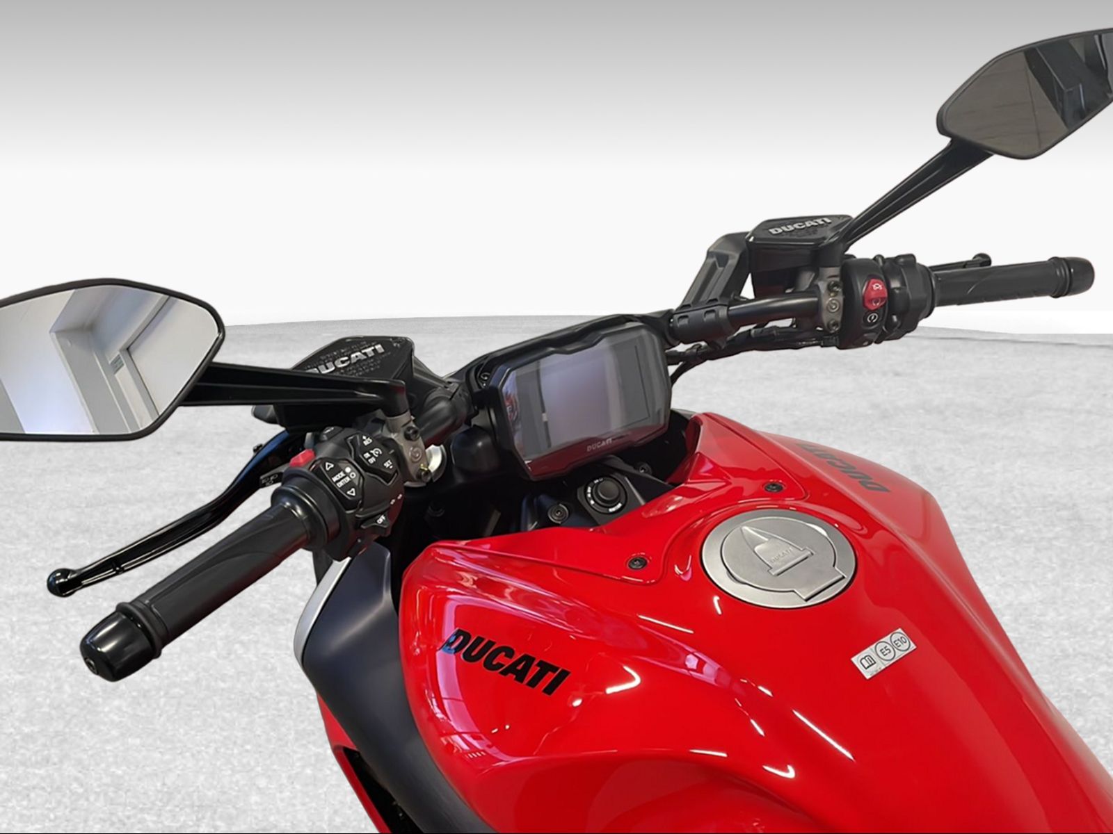 DUCATI 1160 Diavel V4 ABS-image-4