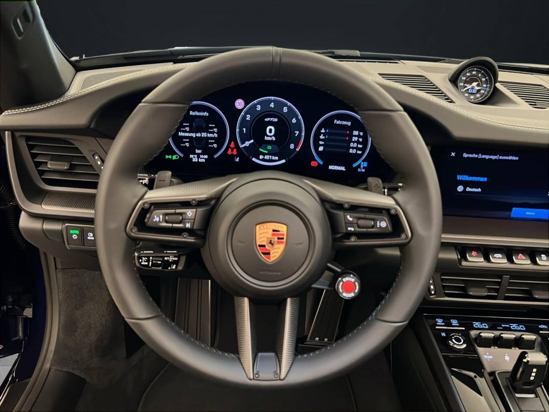 PORSCHE 911 Carrera 4 GTS Cabriolet-image-3