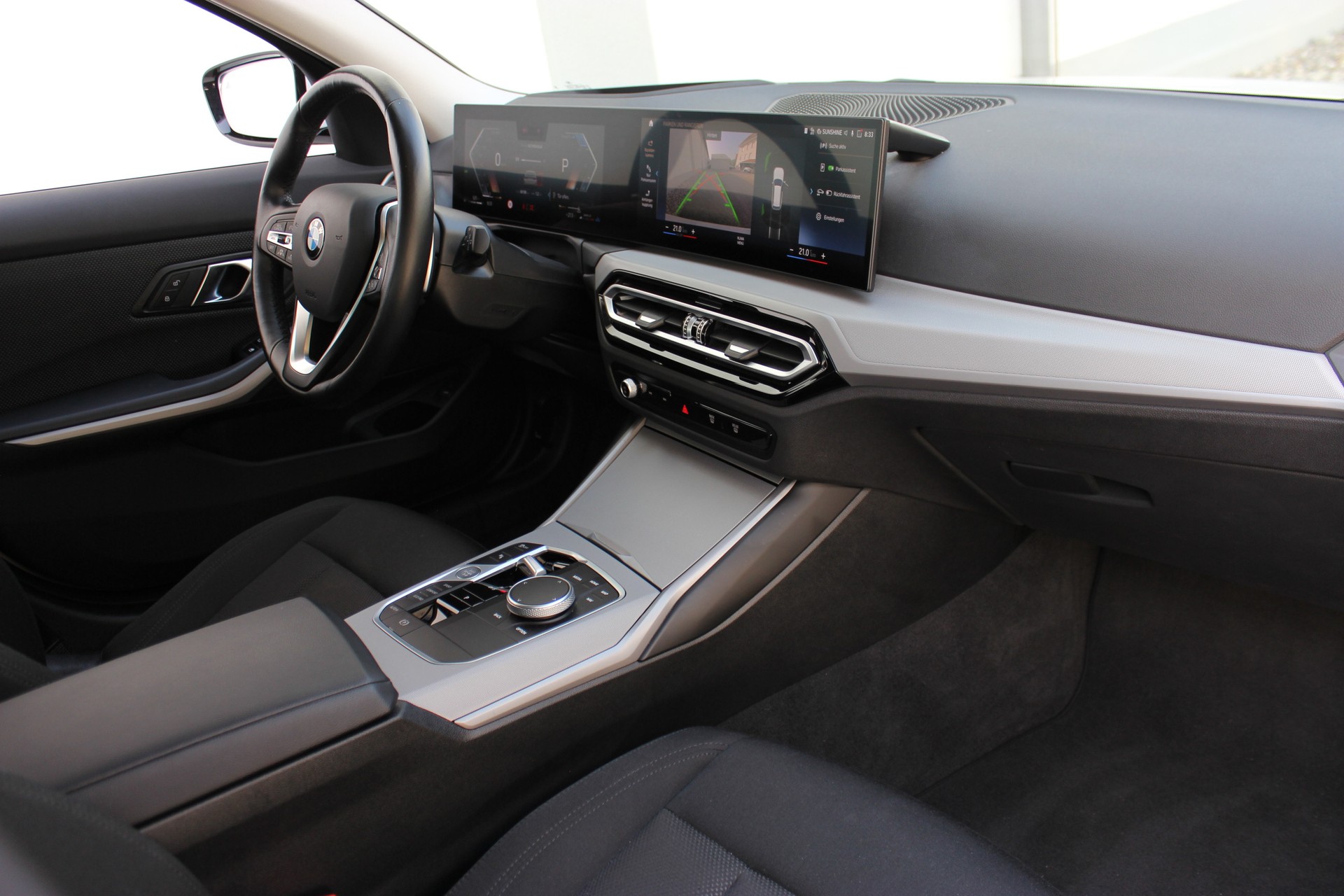 BMW 320d xDrive 48V Touring *ANHÄNGERKUPPLUNG*-image-1
