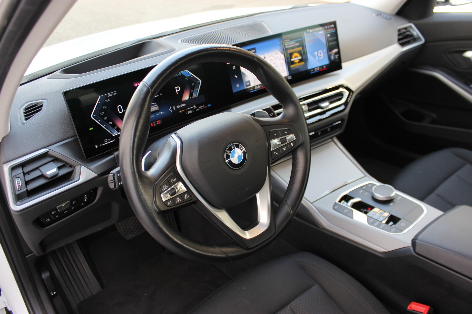 BMW 320d xDrive 48V Touring *ANHÄNGERKUPPLUNG*-image-19