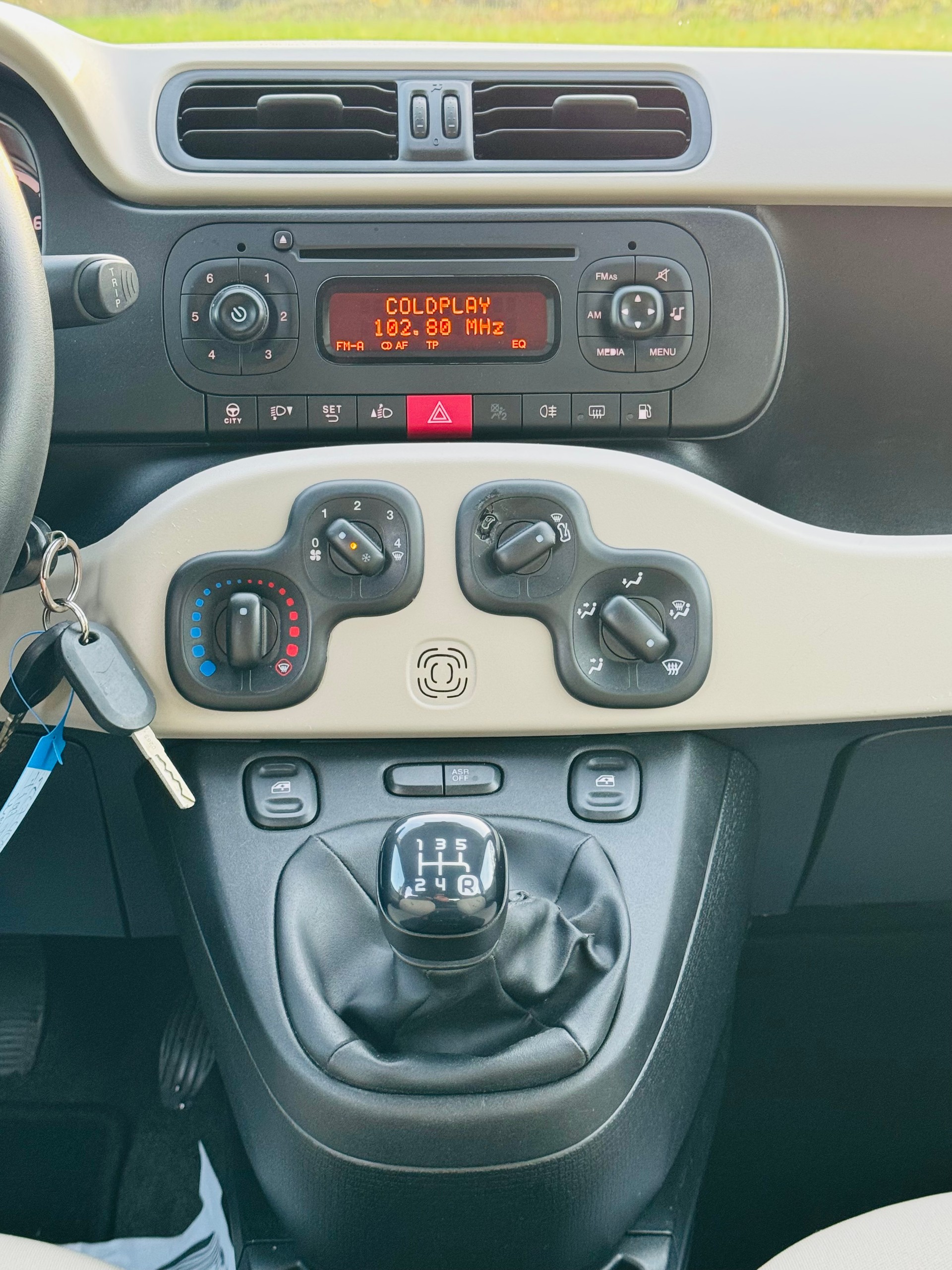FIAT Panda 0.9 Twinair Turbo NP Easy Erdgas & Benzin-image-9