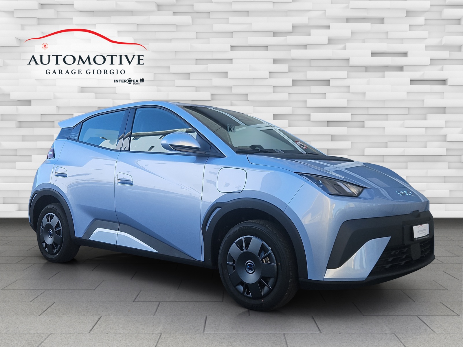 BYD Dolphin Surf 30 kWh Active-image-1