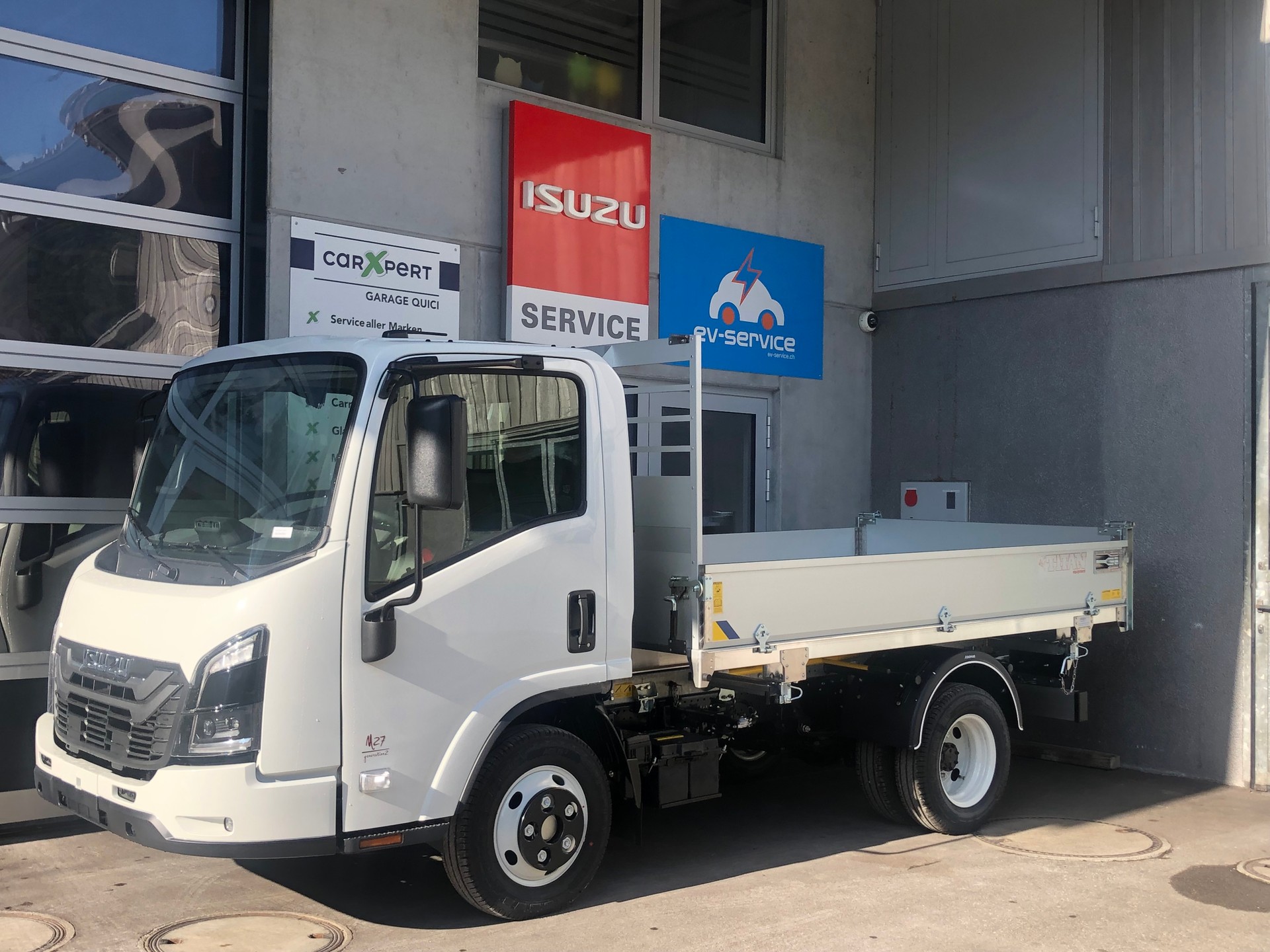 ISUZU M27 2. Generation Isim 9 Gänge-image-1