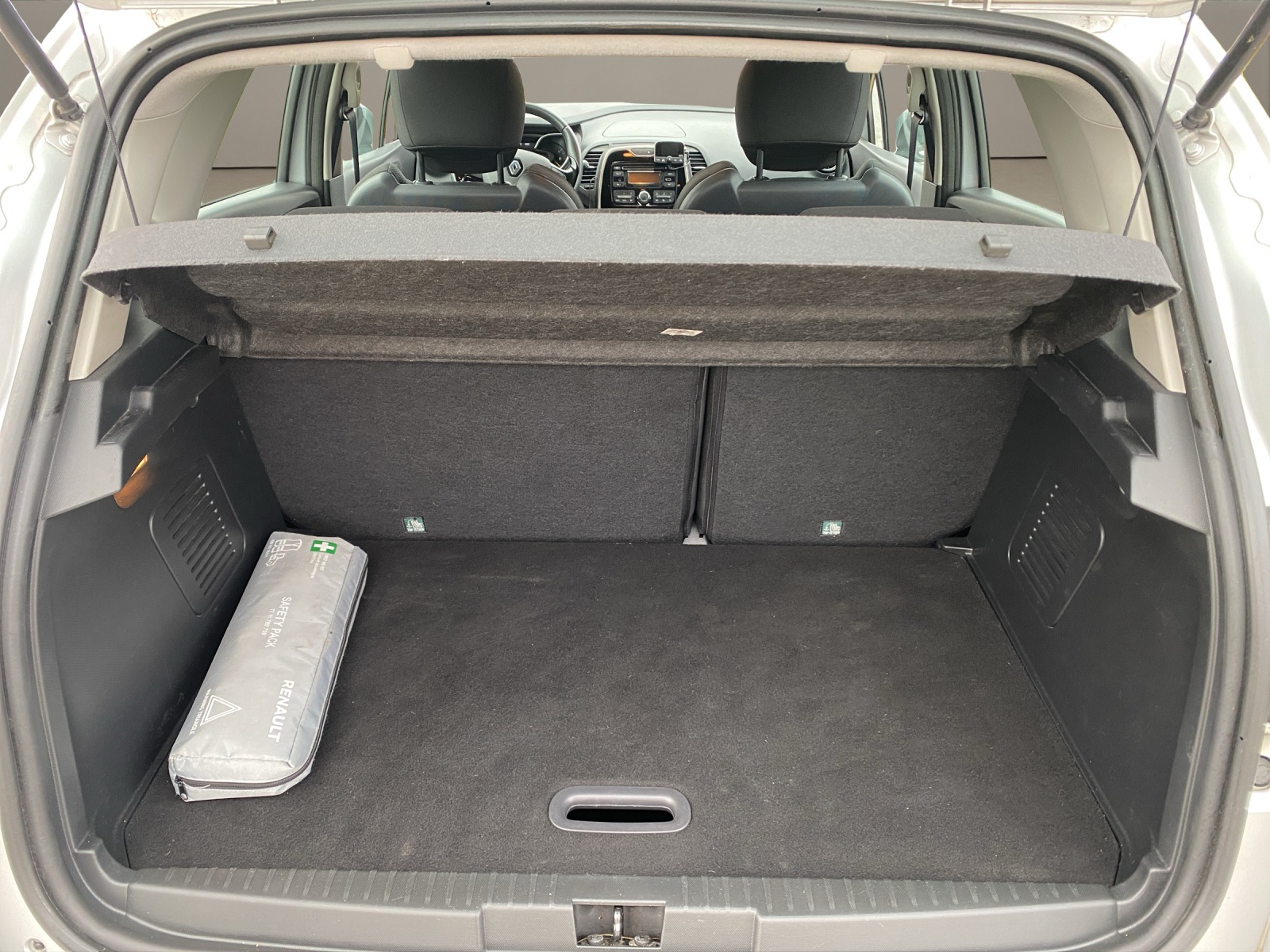RENAULT Captur 1.2 T 16V Privilège EDC-image-12