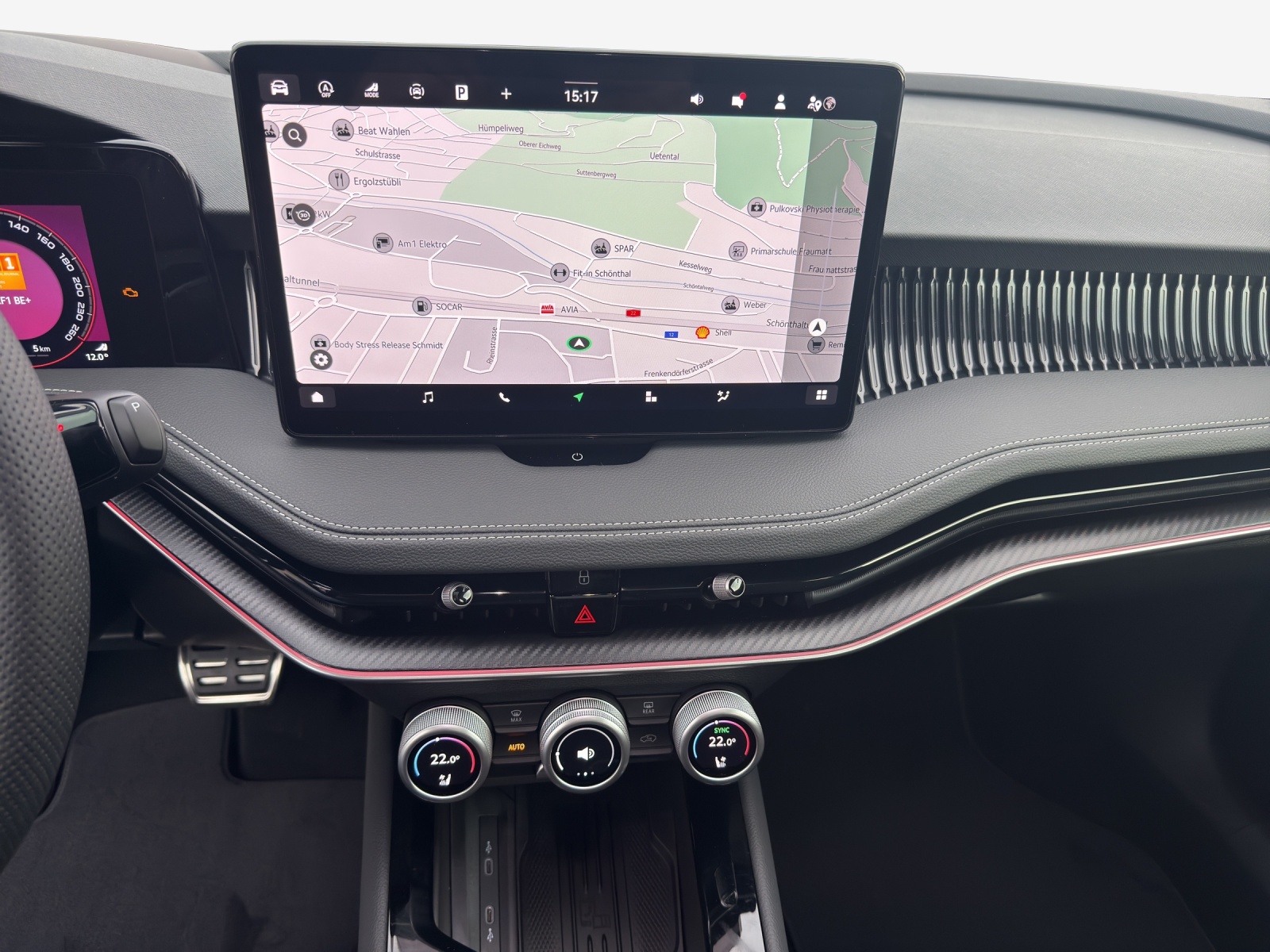 SKODA Superb Combi 2.0 TSI Sportline 4x4 DSG-image-10