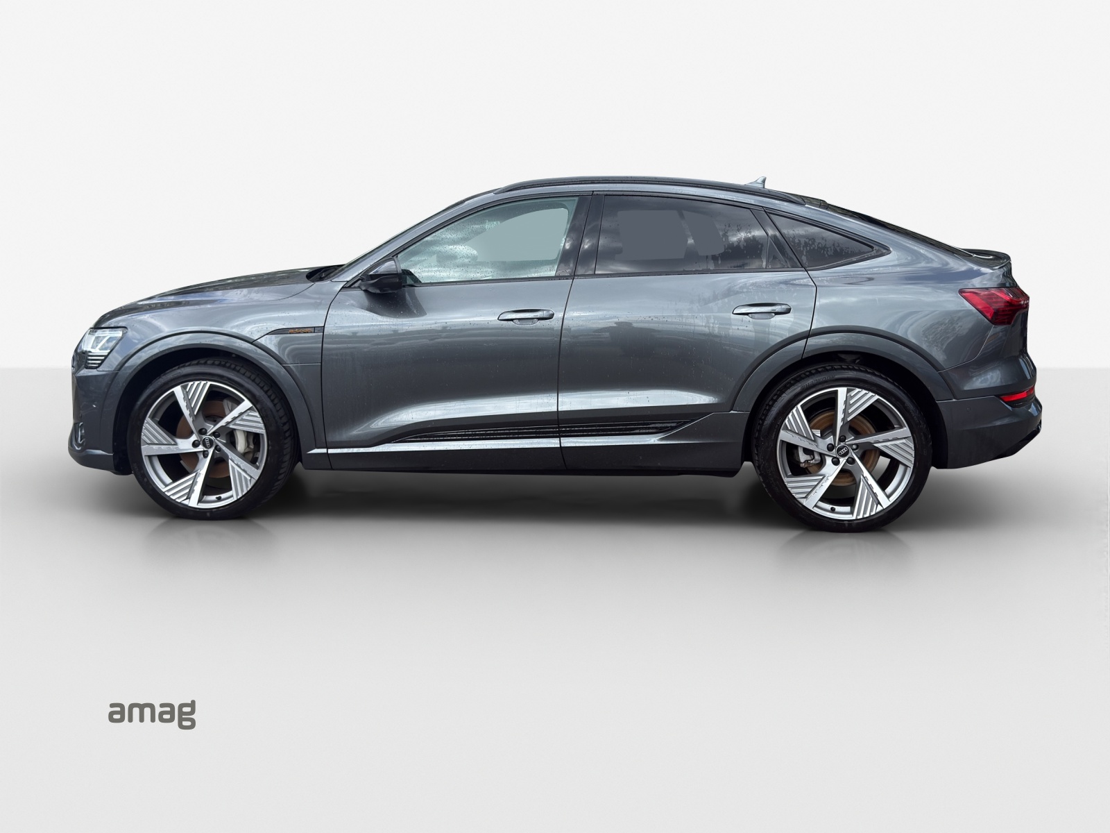 AUDI e-tron 55 Sportback S Line Black Edition quattro-image-1