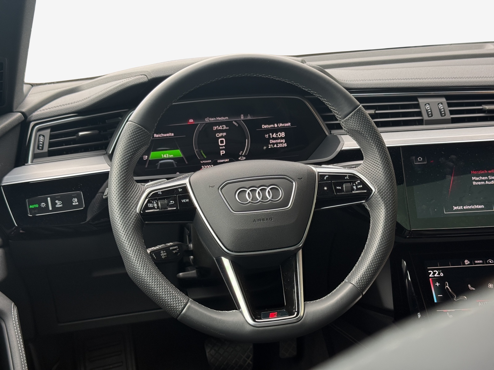 AUDI e-tron 55 Sportback S Line Black Edition quattro-image-10