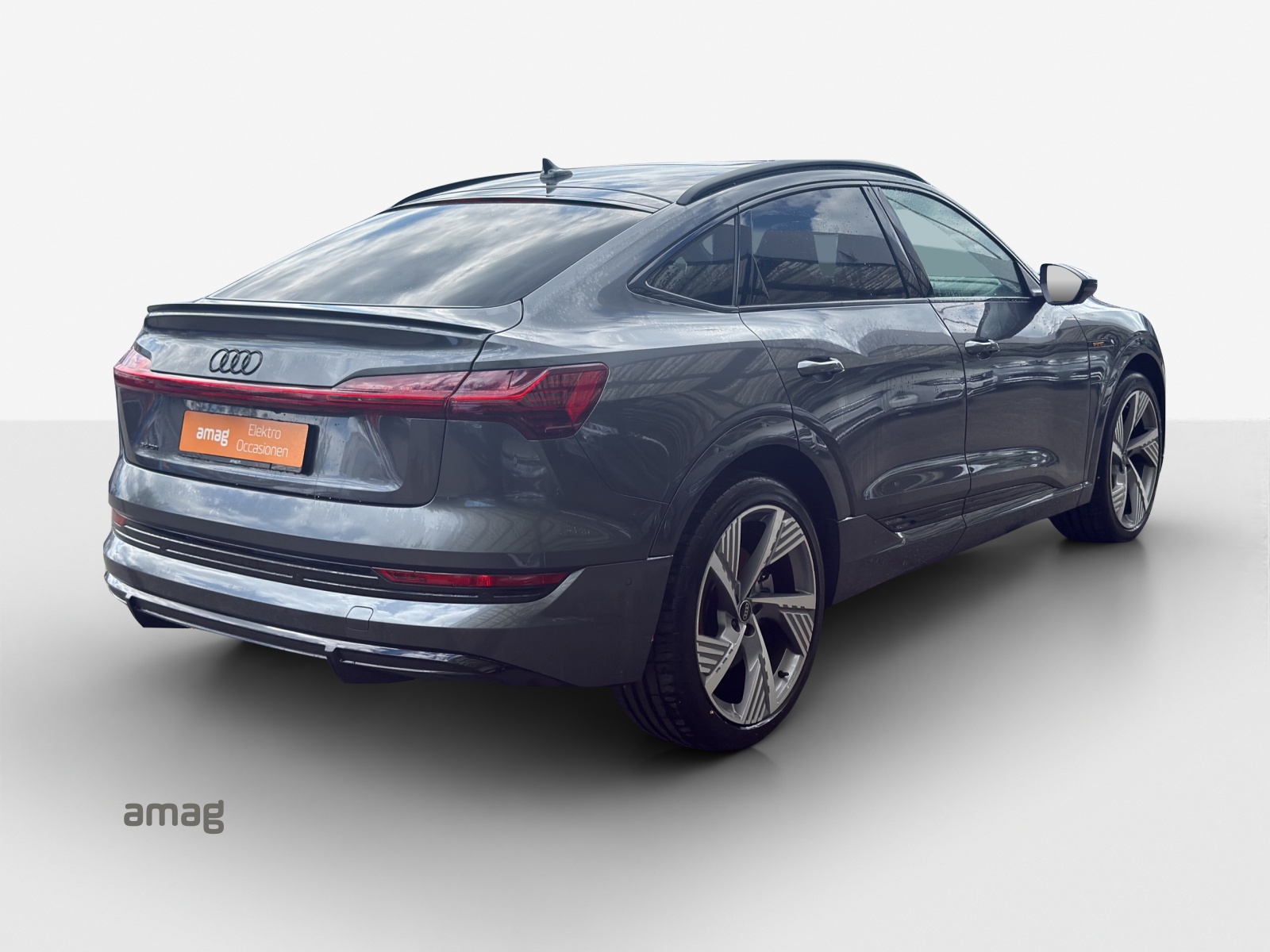 AUDI e-tron 55 Sportback S Line Black Edition quattro-image-5