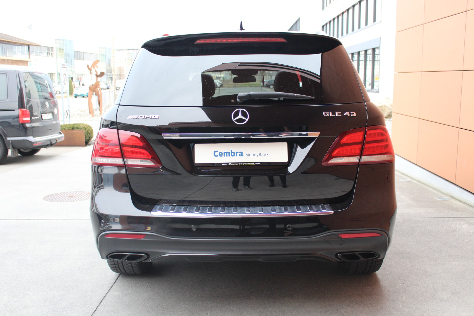 MERCEDES-BENZ GLE 43 AMG Executive 4Matic 9G-Tronic-image-3