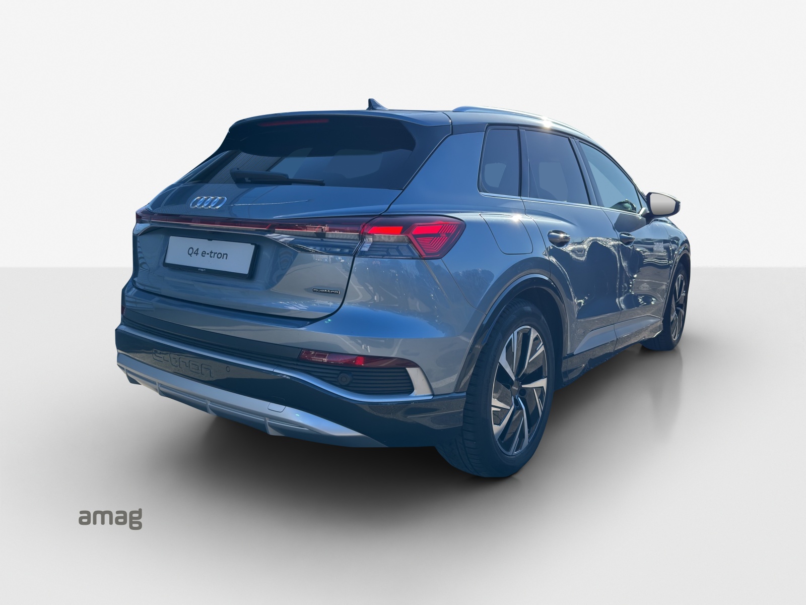 AUDI Q4 e-tron 50 quattro-image-5