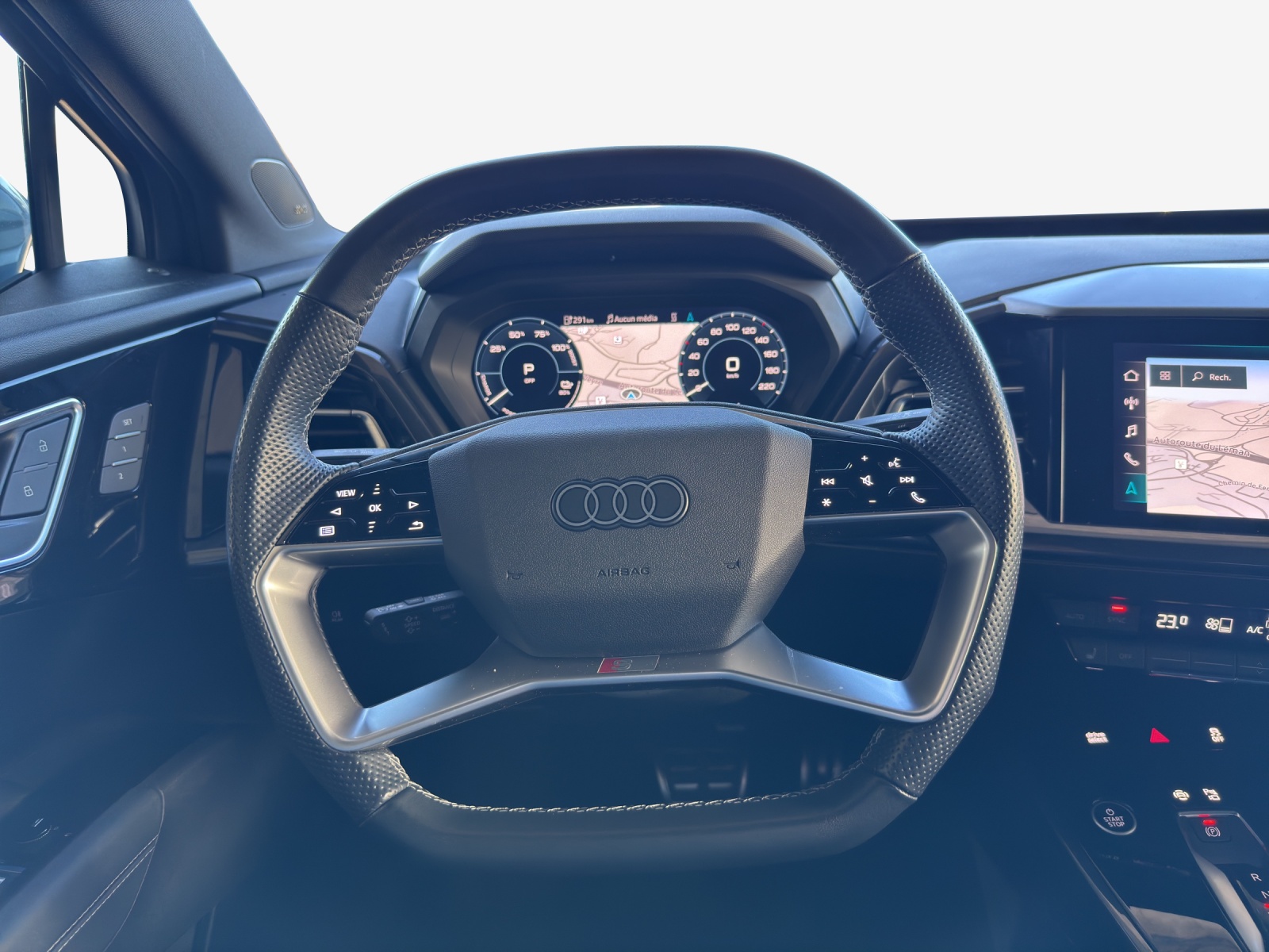 AUDI Q4 e-tron 50 quattro-image-12