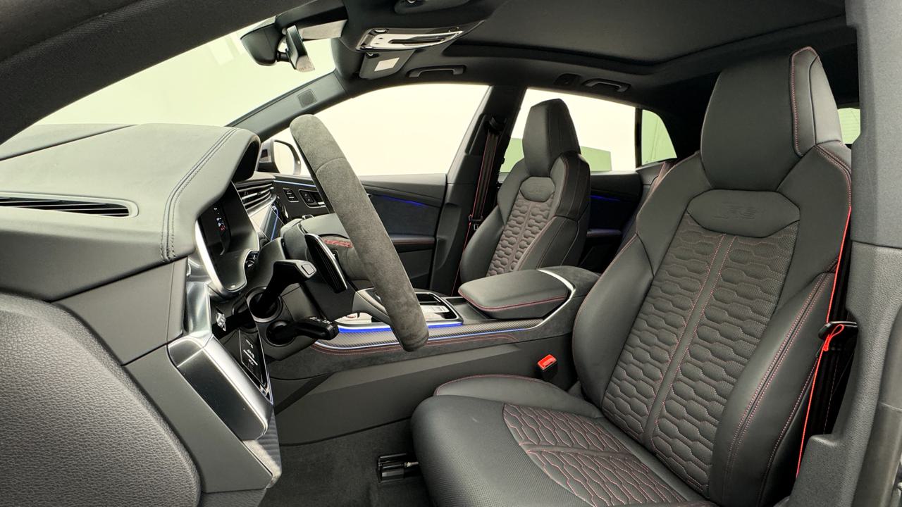 AUDI RSQ8 performance quattro-image-4