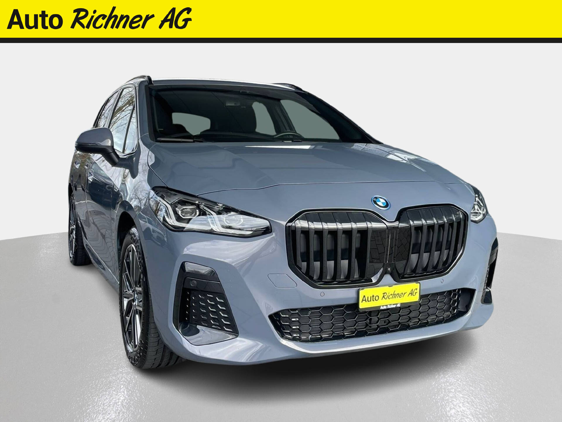 BMW 225e xDrive paddles Active Tourer-image-0
