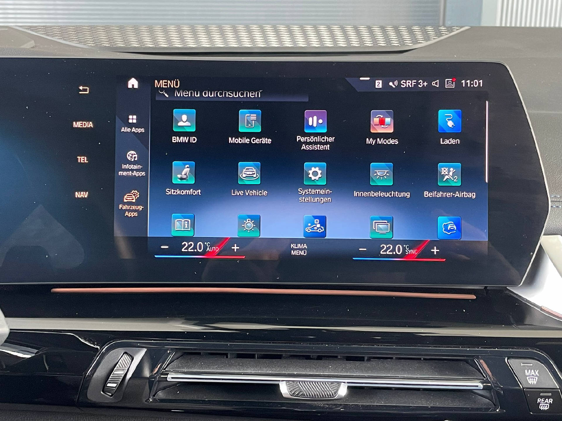 BMW 225e xDrive paddles Active Tourer-image-15