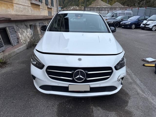 MERCEDES-BENZ B 250 e Progressive 8G-DCT-image-1