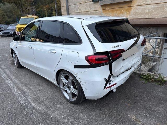 MERCEDES-BENZ B 250 e Progressive 8G-DCT-image-3