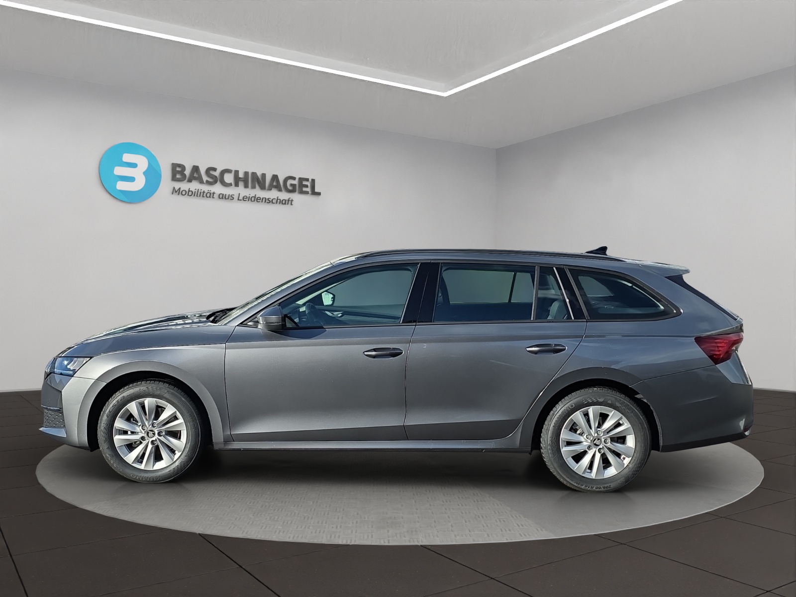 SKODA Octavia Combi 1.5 TSI mHEV DSG Dynamic-image-1