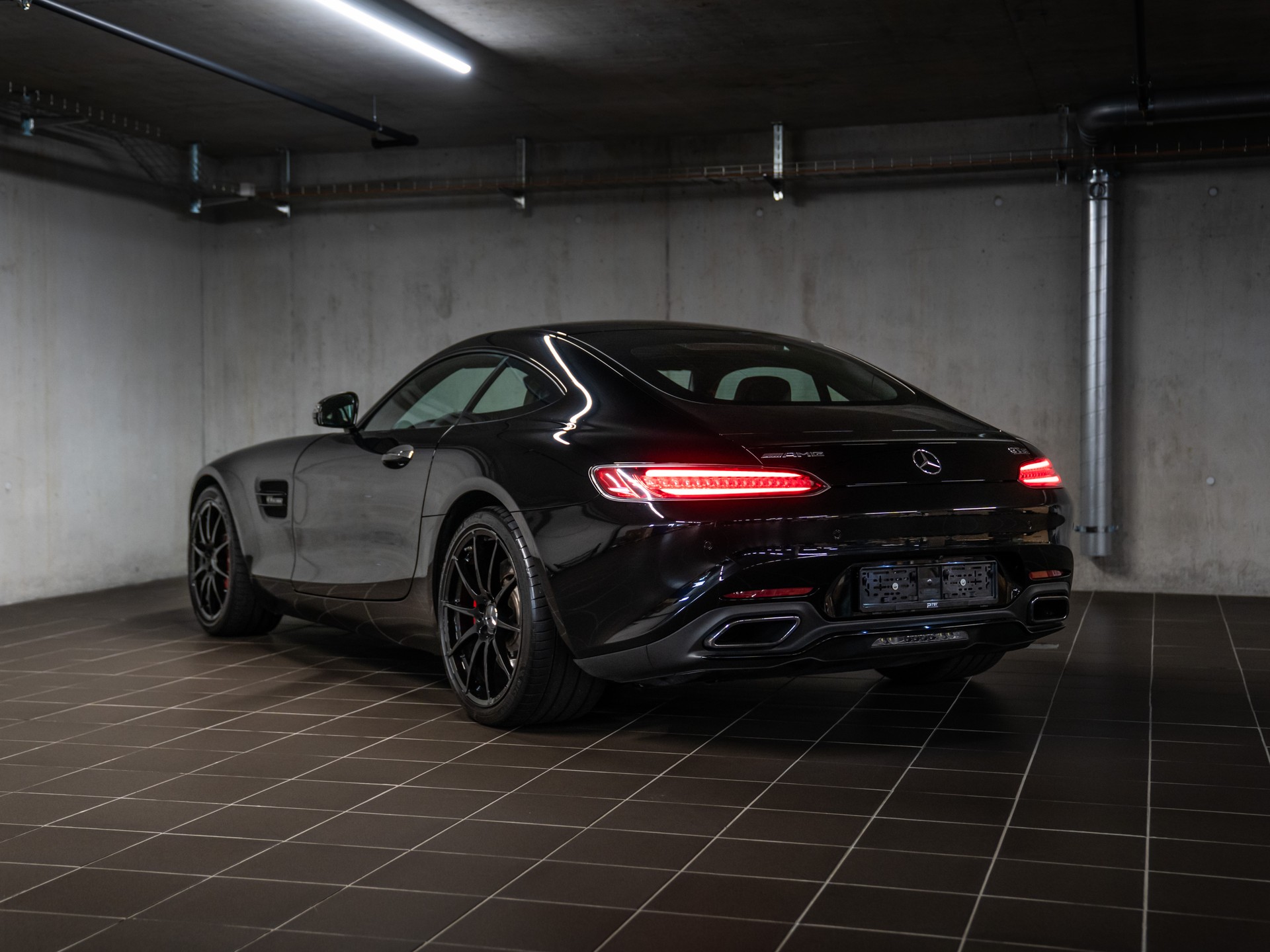 MERCEDES-BENZ AMG GT S Speedshift DCT-image-11