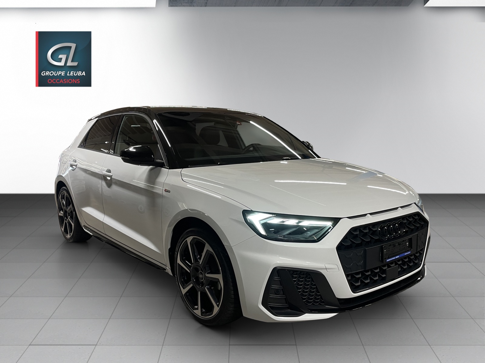 AUDI A1 35 TFSI S Line-image-0