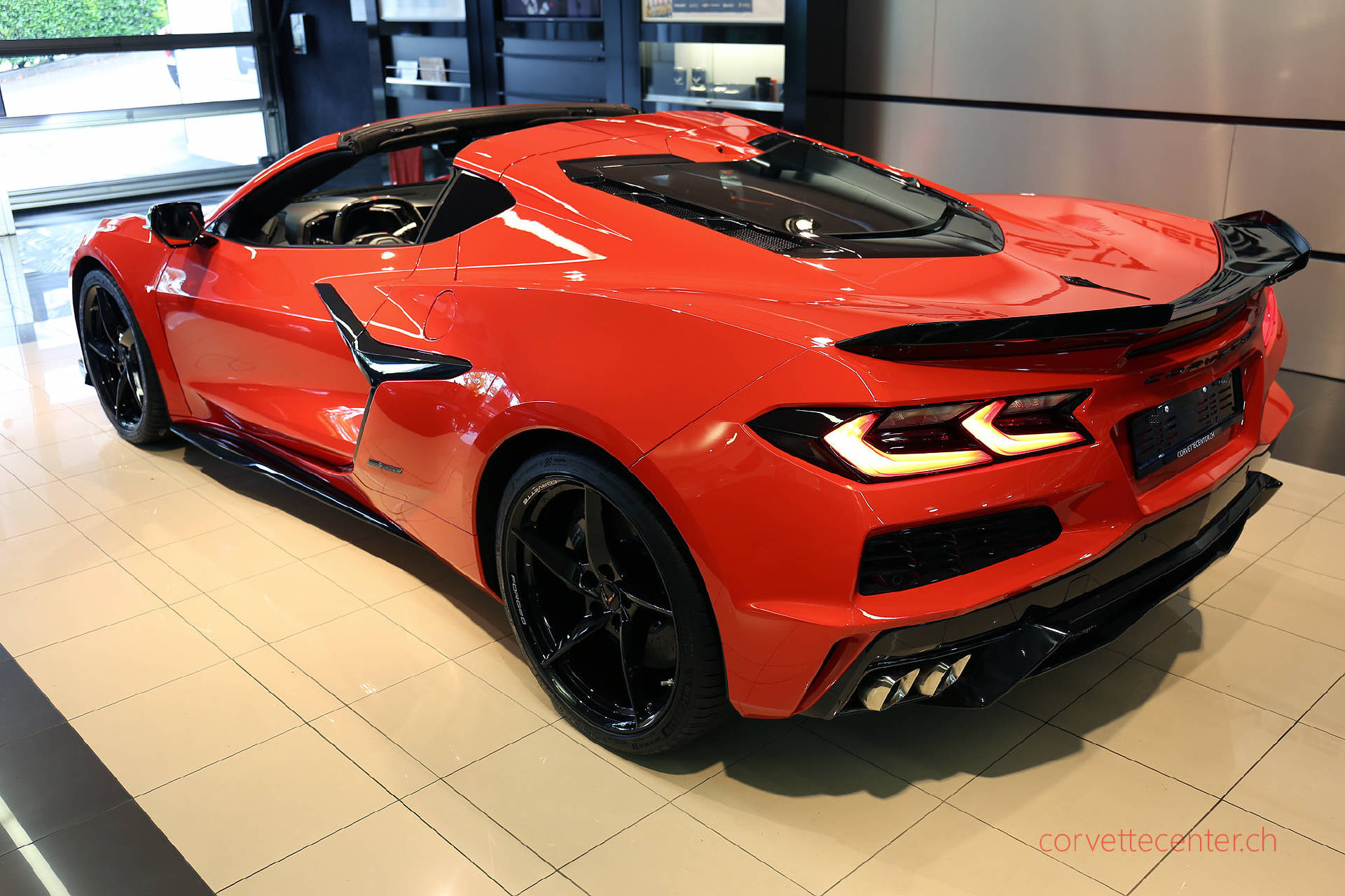 CHEVROLET Corvette E-Ray 3LZ-image-14