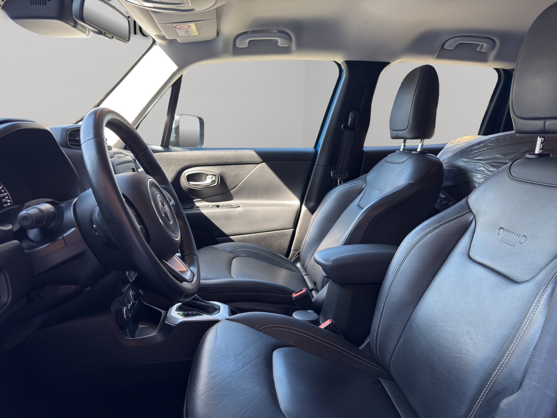 JEEP Renegade 1.4 Turbo Limited AWD-image-8