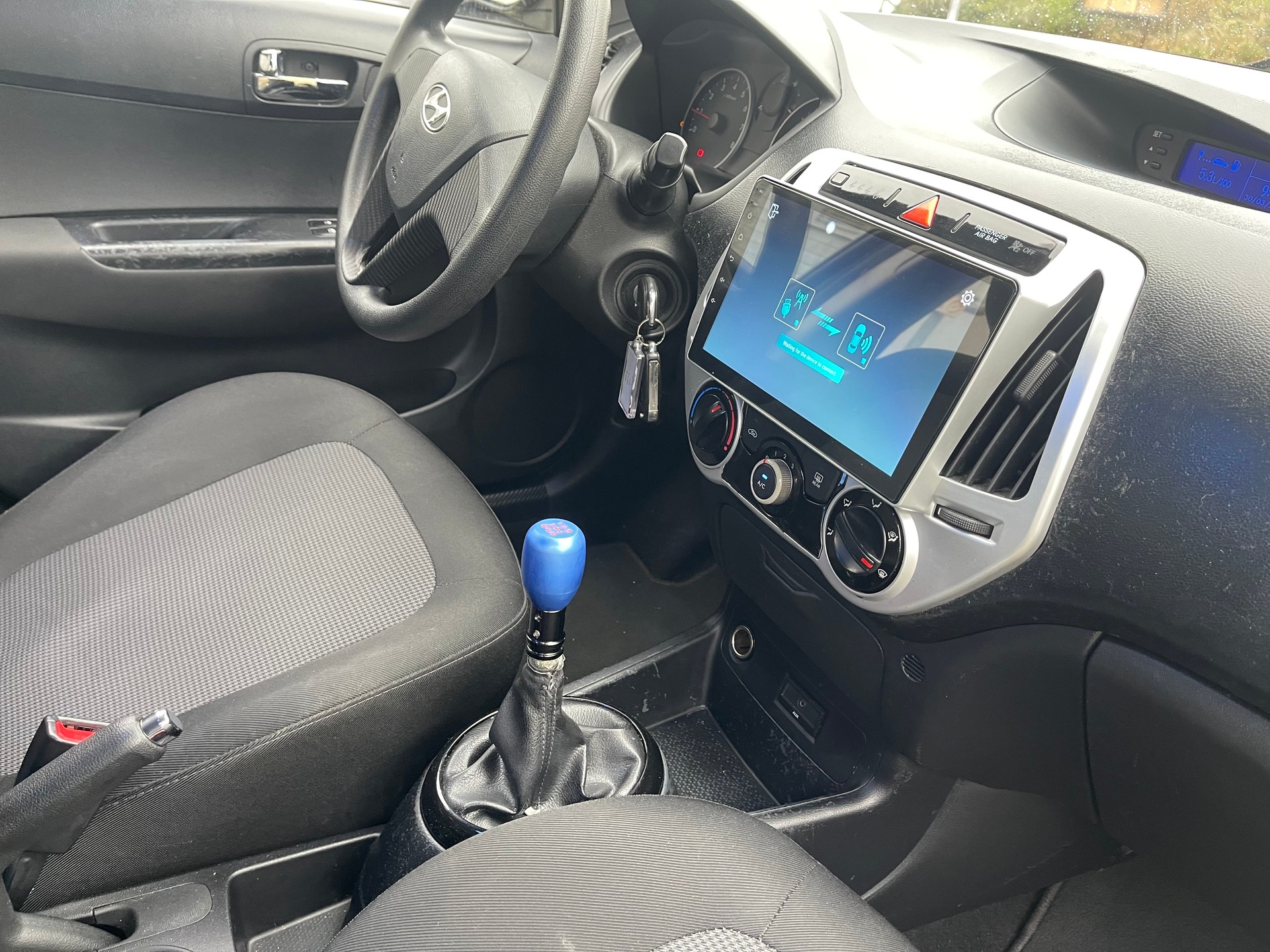 HYUNDAI i20 1.2 Comfort-image-9